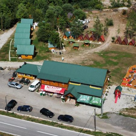 Camp Sutjeska Hotell Tjentiste Exteriör bild