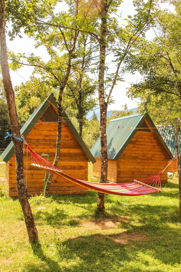 Camp Sutjeska Hotell Tjentiste Exteriör bild