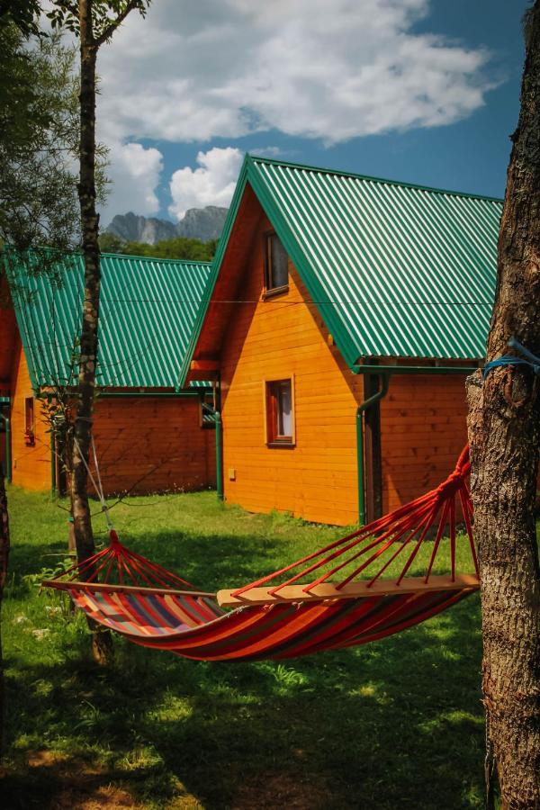 Camp Sutjeska Hotell Tjentiste Exteriör bild