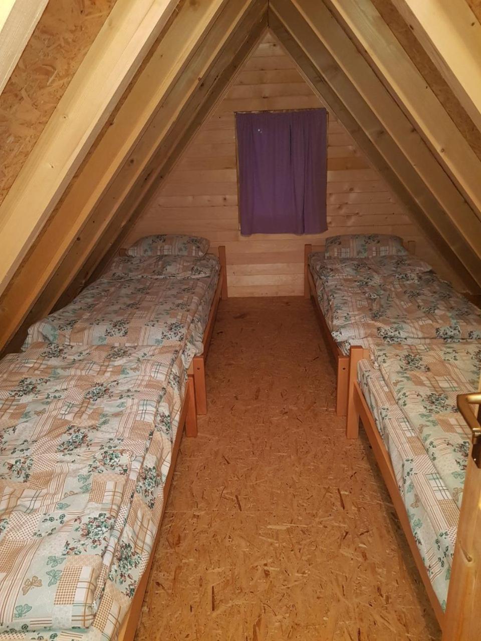 Camp Sutjeska Hotell Tjentiste Exteriör bild