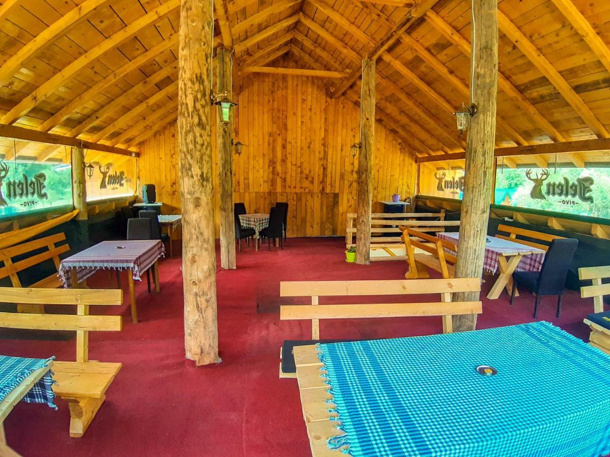 Camp Sutjeska Hotell Tjentiste Exteriör bild